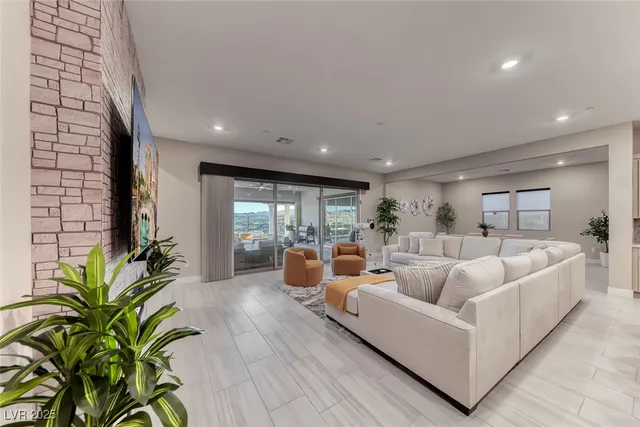 $6,450 | 375 Portus Delphini Court, Henderson, NV 89011