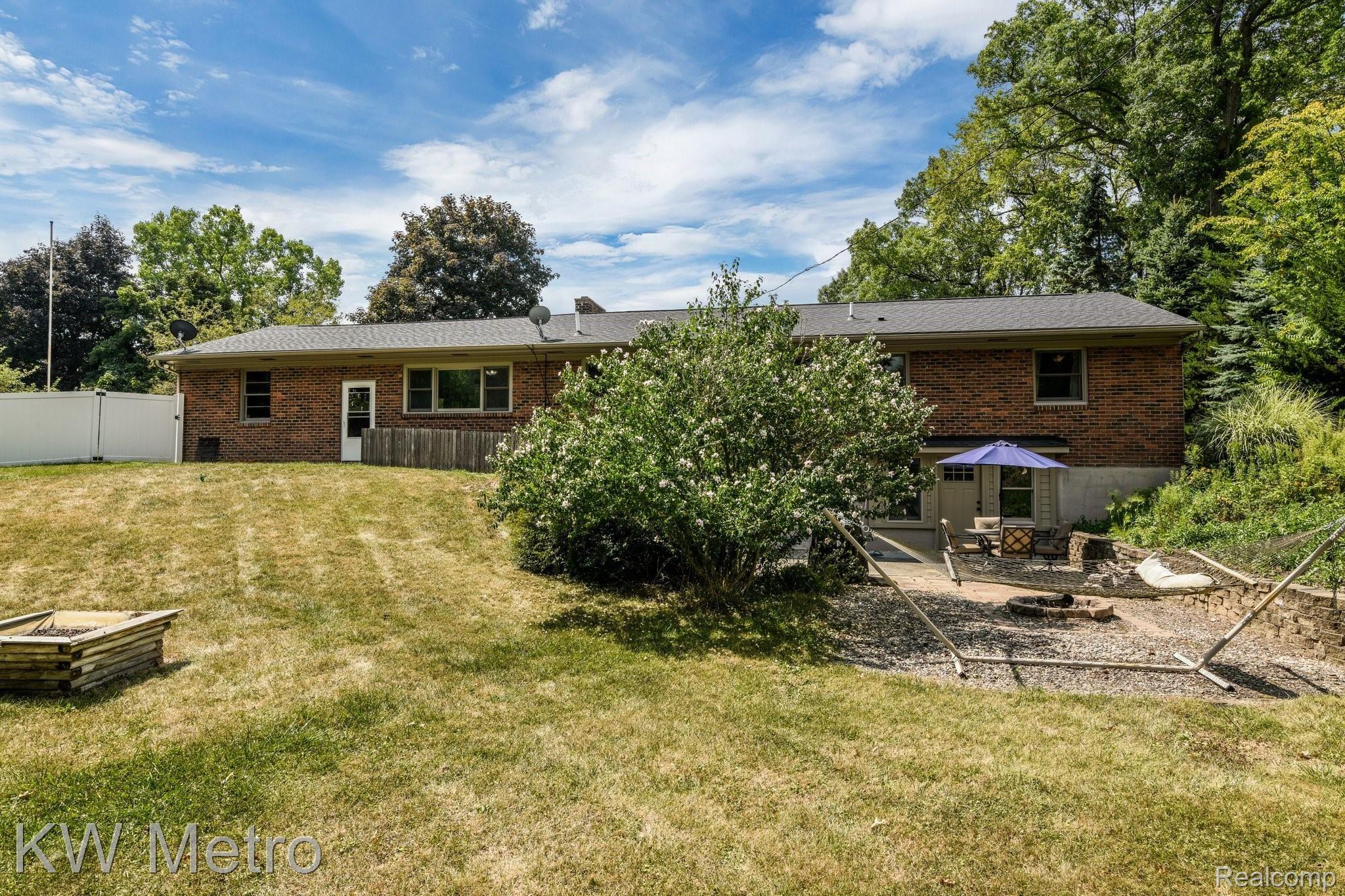 5621 Orion Road Rochester, MI 48306 - Photo 32 of 33 Rear Exterior