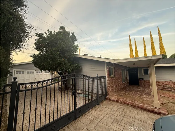 $1,450 | 16823 Simonds Street, Granada Hills, CA 91344