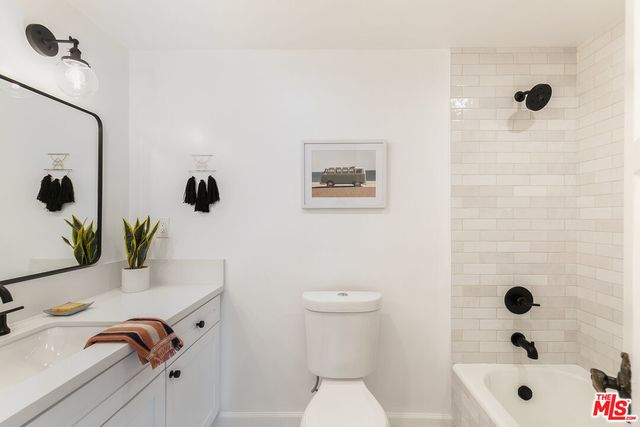 $938,000 | 3034 1/2 Angus Street, Los Angeles, CA 90039