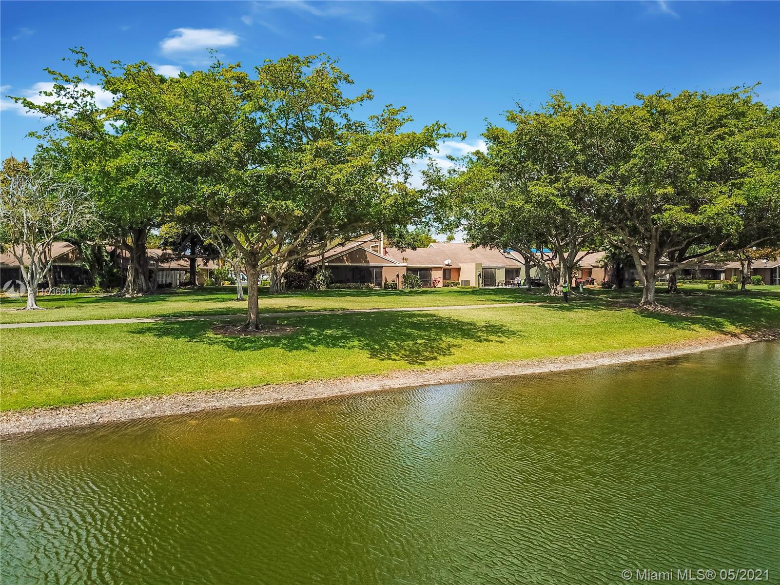 22312 Whistling Pines Lane Boca Raton, FL 33428 - Photo 2 of 39