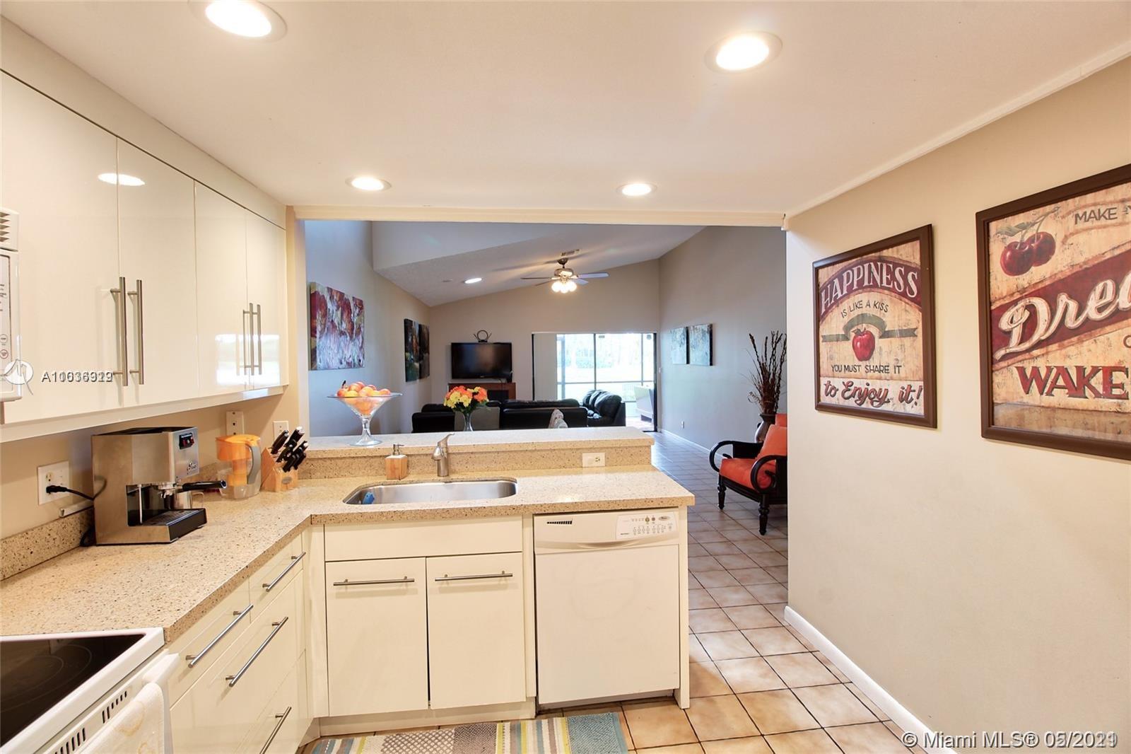 22312 Whistling Pines Lane Boca Raton, FL 33428 - Photo 11 of 39