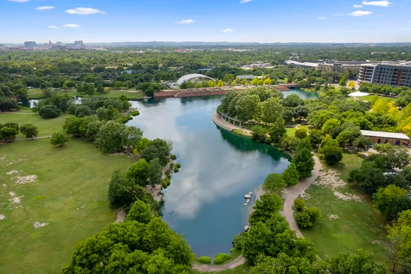 $689,000 | 2237 Zach Scott Street, Austin, TX 78723