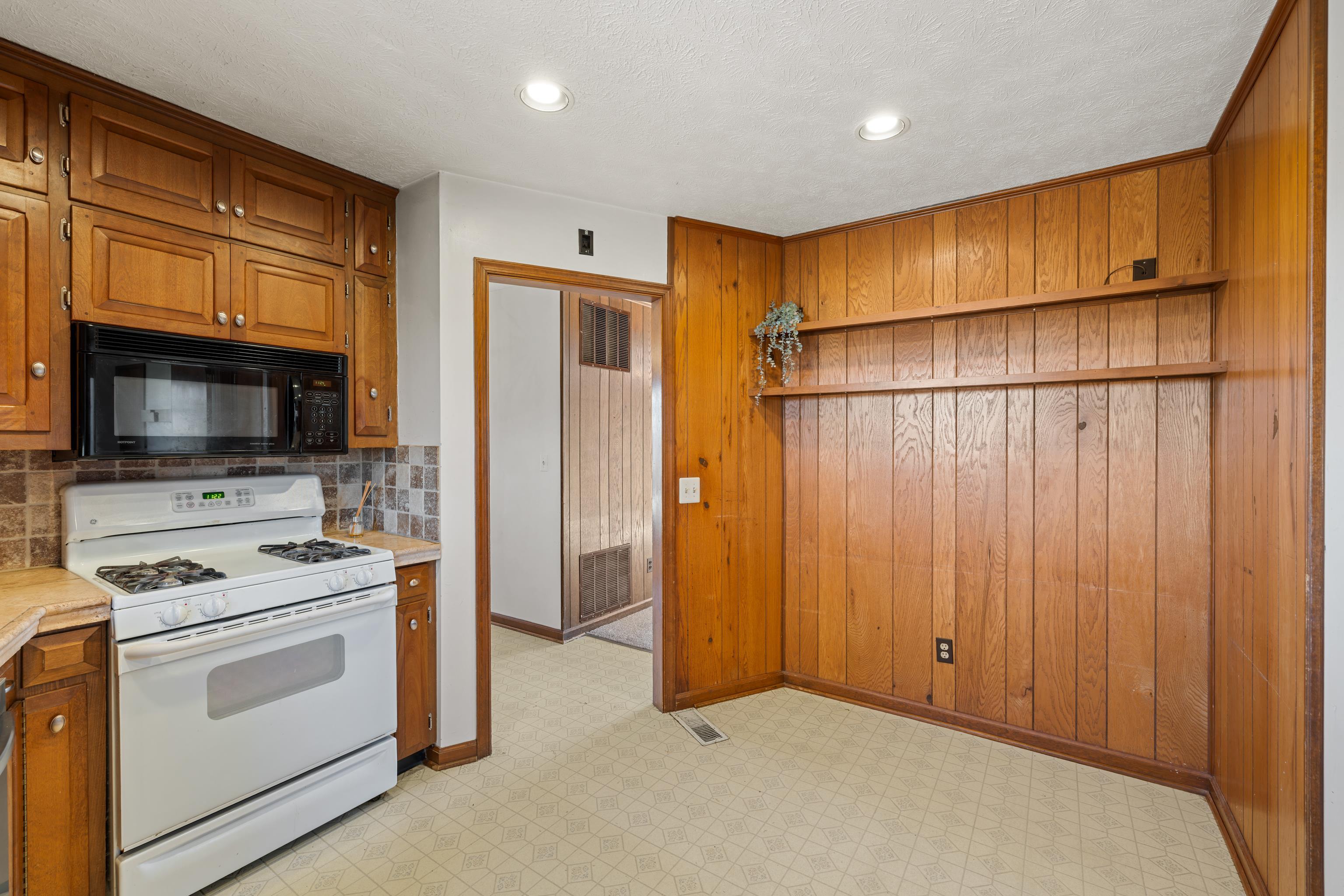 355 Fairburn Road Mount Solon, VA 22843 - Photo 28 of 74