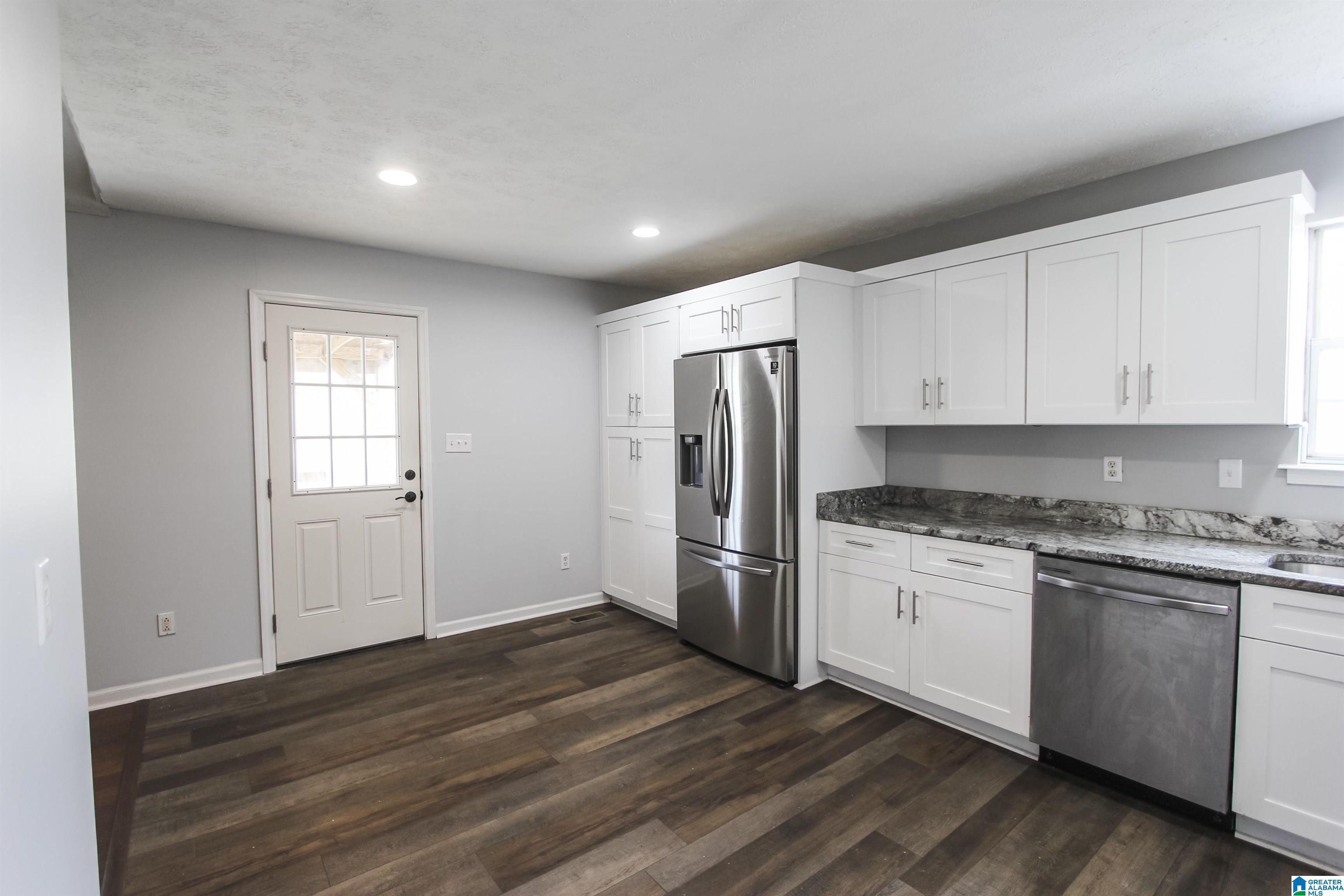 3790 Christopher Avenue Gadsden, AL 35907 - Photo 8 of 57