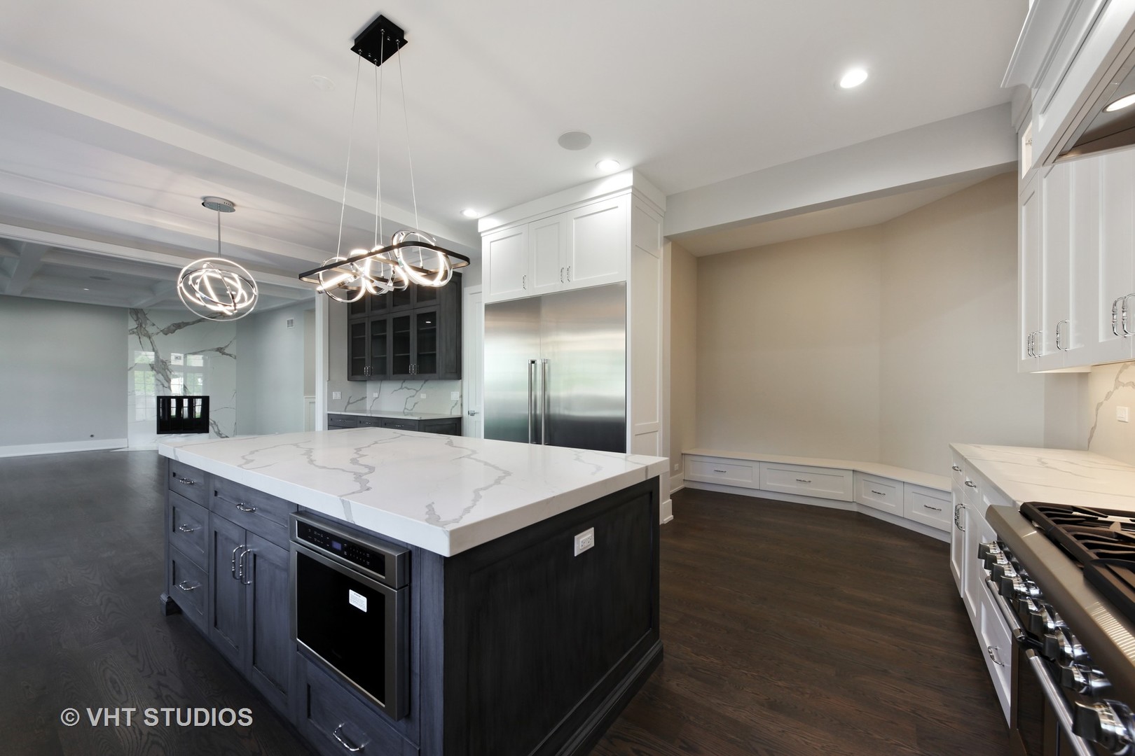 719 Juniper Road Glenview, IL 60025 - Photo 12 of 39 a kitchen with a stove and a refrigerator