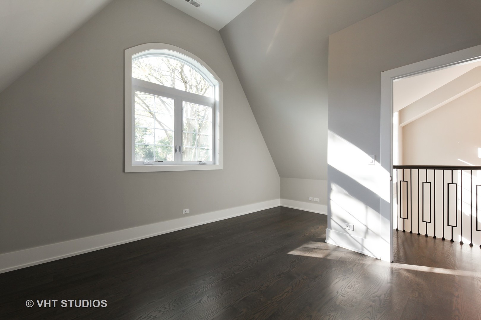 719 Juniper Road Glenview, IL 60025 - Photo 20 of 39 an empty room with wooden floor and windows