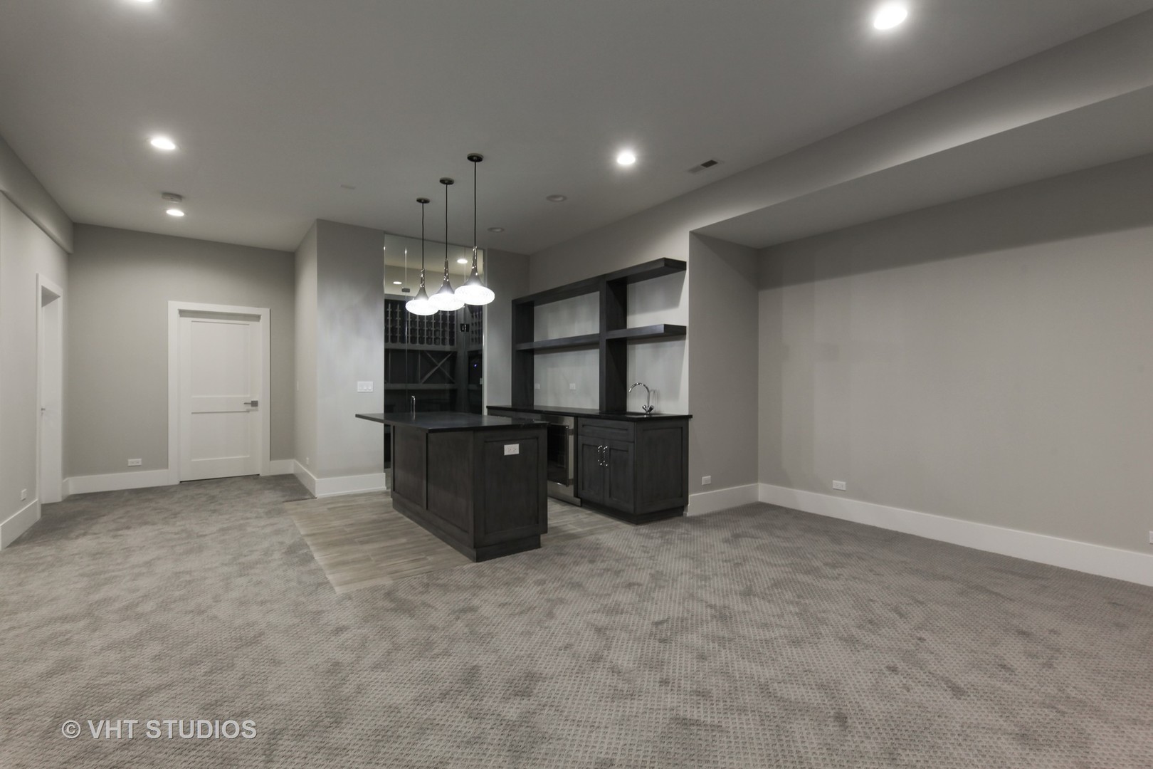 719 Juniper Road Glenview, IL 60025 - Photo 30 of 39 an empty room with a empty space