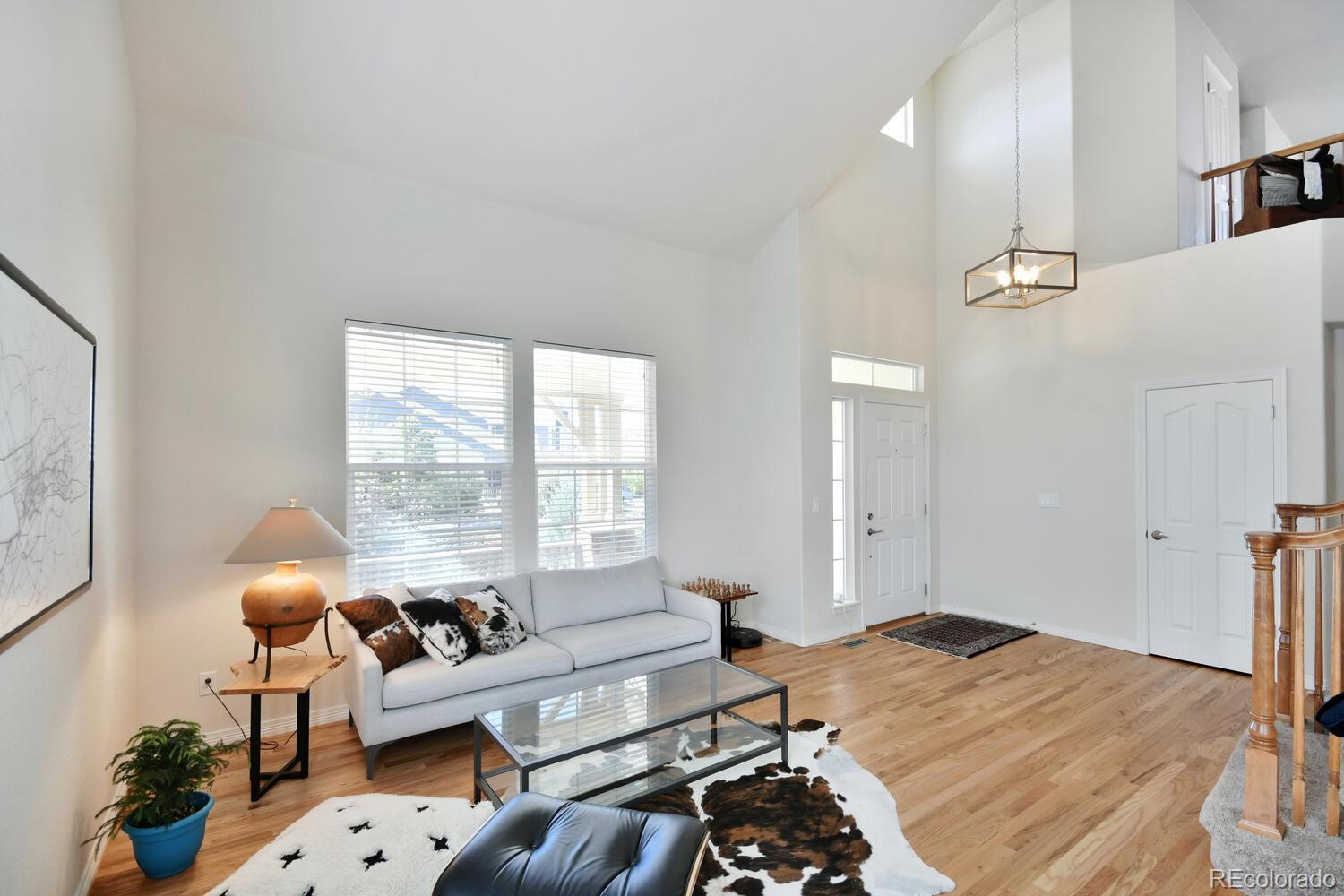 3372 Wingtip Way Castle Rock, CO 80108 - Photo 4 of 31