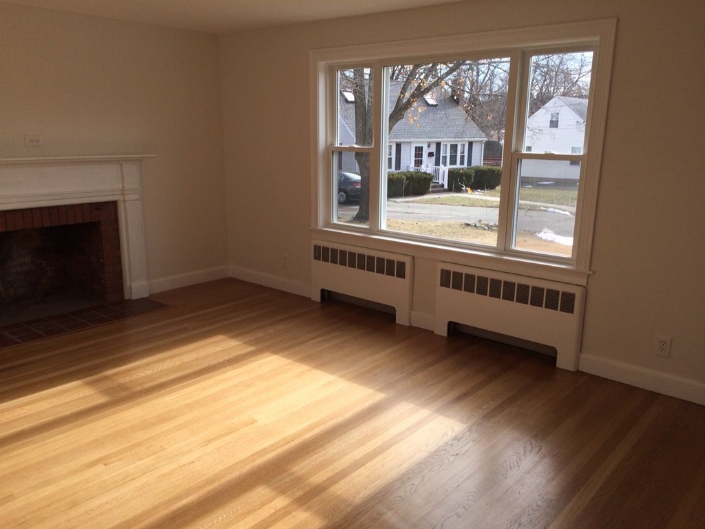 31 Chase Road Waltham, MA 02452 - Photo 5 of 13 Gallery Image 5