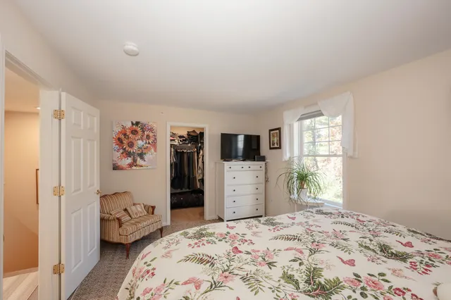 $385,000 | 192 Karatzas Avenue, Manchester, NH 03104