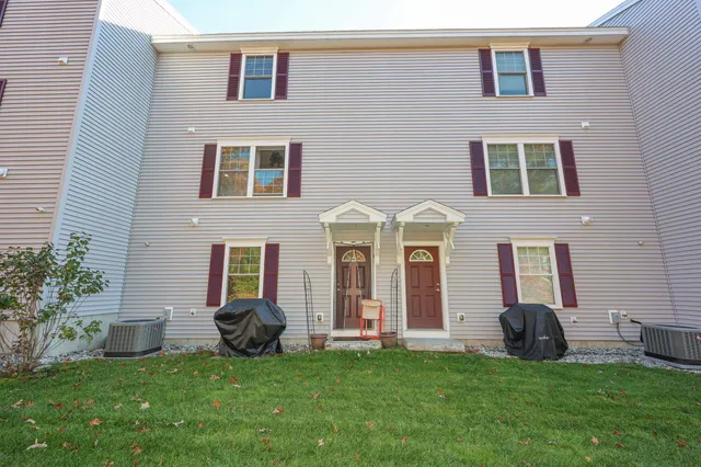 $385,000 | 192 Karatzas Avenue, Manchester, NH 03104