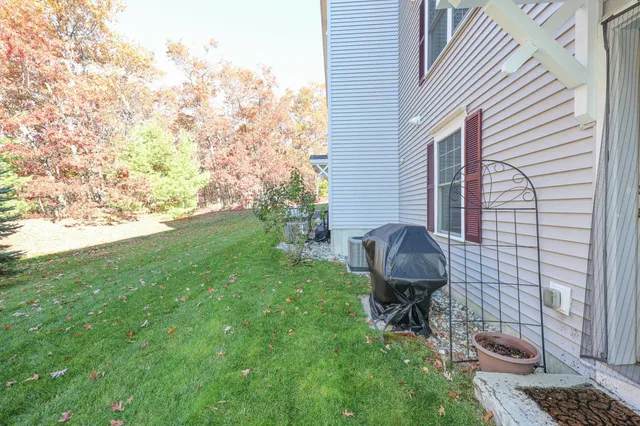 $385,000 | 192 Karatzas Avenue, Manchester, NH 03104