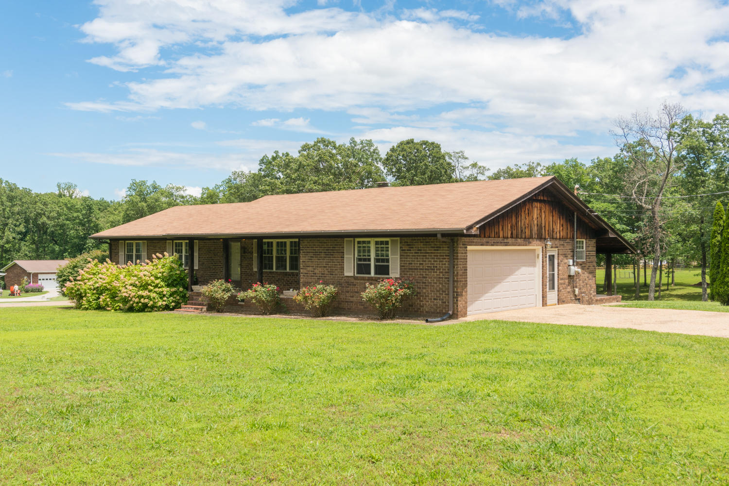 2936 Corral Road Signal Mountain, TN 37377 - Photo 3 of 41 2936_Corral_Rd_03