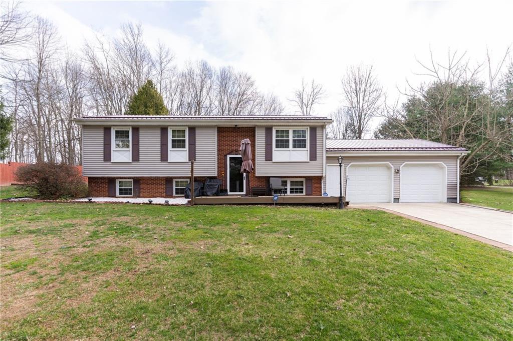 106 Willadell Road Transfer, PA 16154 - Photo 3 of 46