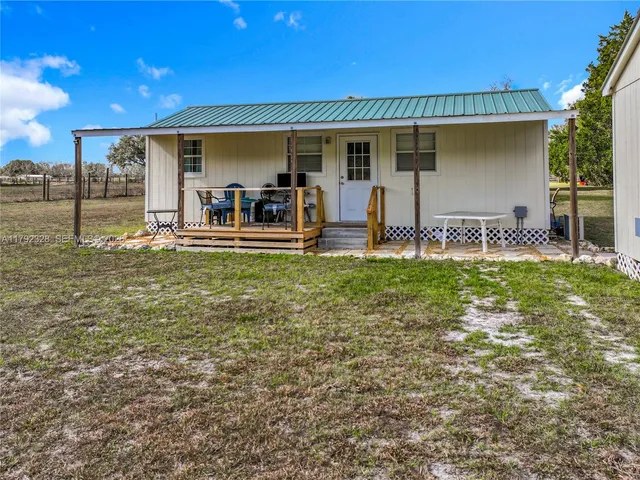 $275,000 | 3725 Southwest 162nd Street, Archer, FL 32618