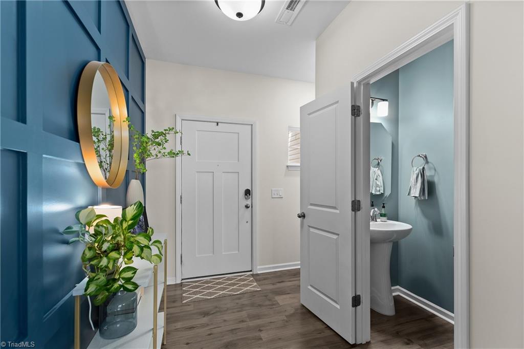 4020 Centerpiece Court High Point, NC 27265 - Photo 4 of 33