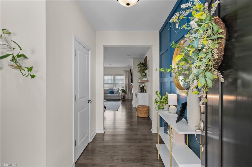 4020 Centerpiece Court High Point, NC 27265 - Photo 5 of 33