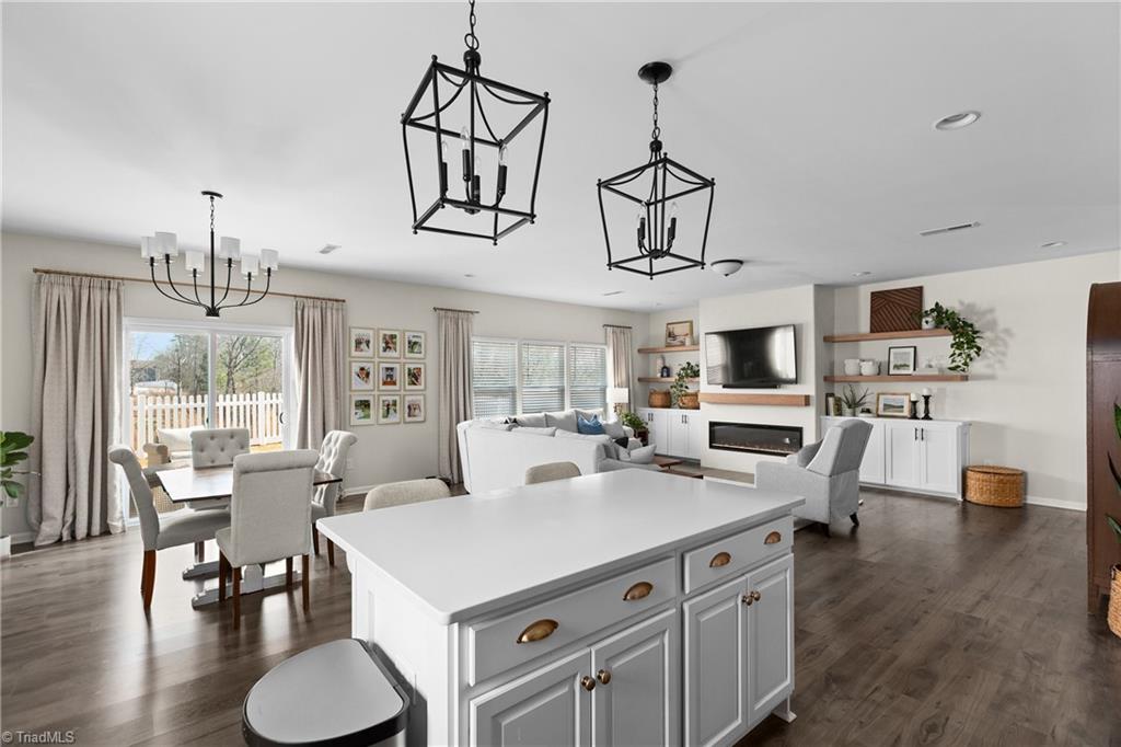 4020 Centerpiece Court High Point, NC 27265 - Photo 10 of 33