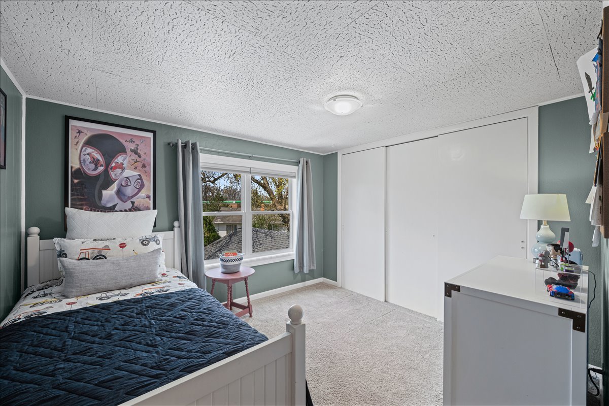 970 Windsor Road Highland Park, IL 60035 - Photo 20 of 34