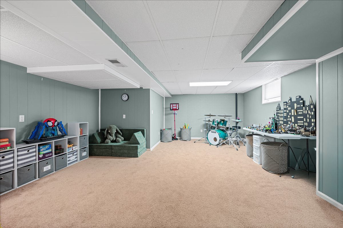 970 Windsor Road Highland Park, IL 60035 - Photo 24 of 34