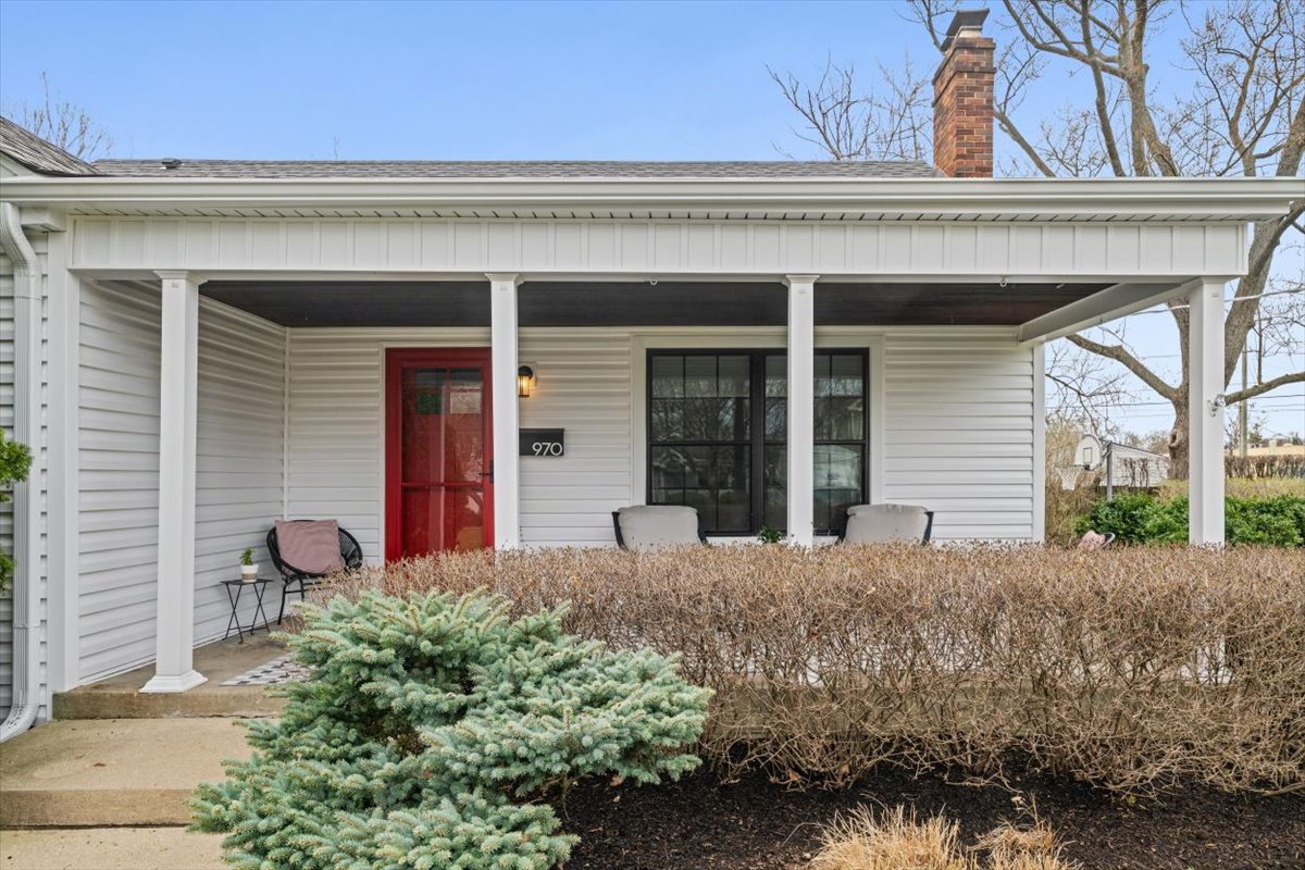 970 Windsor Road Highland Park, IL 60035 - Photo 3 of 34