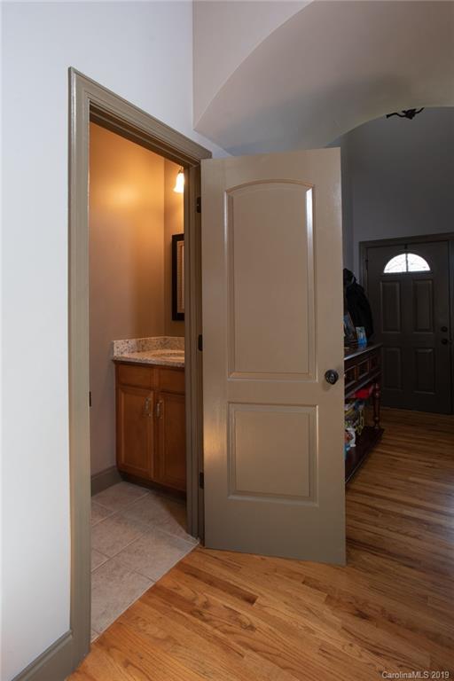 37 Noble Road Fairview, NC 28730 - Photo 7 of 26 Gallery Image 7