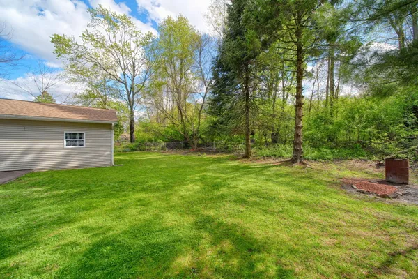 $229,900 | 5140 Clinton Road, Jackson, MI 49201