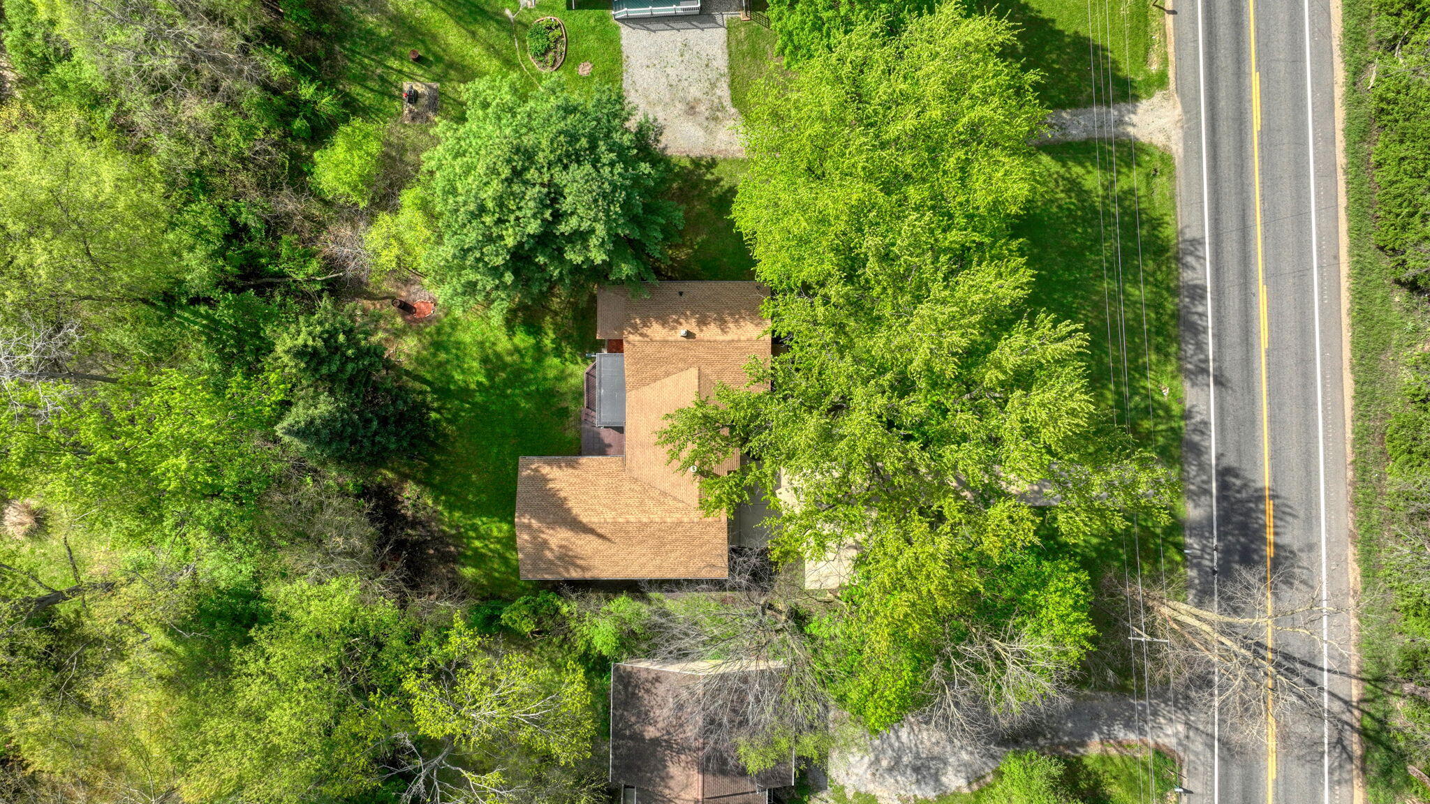 5140 Clinton Road Jackson, MI 49201 - Photo 18 of 45 20-web-or-mls-DJI_0320_HDR