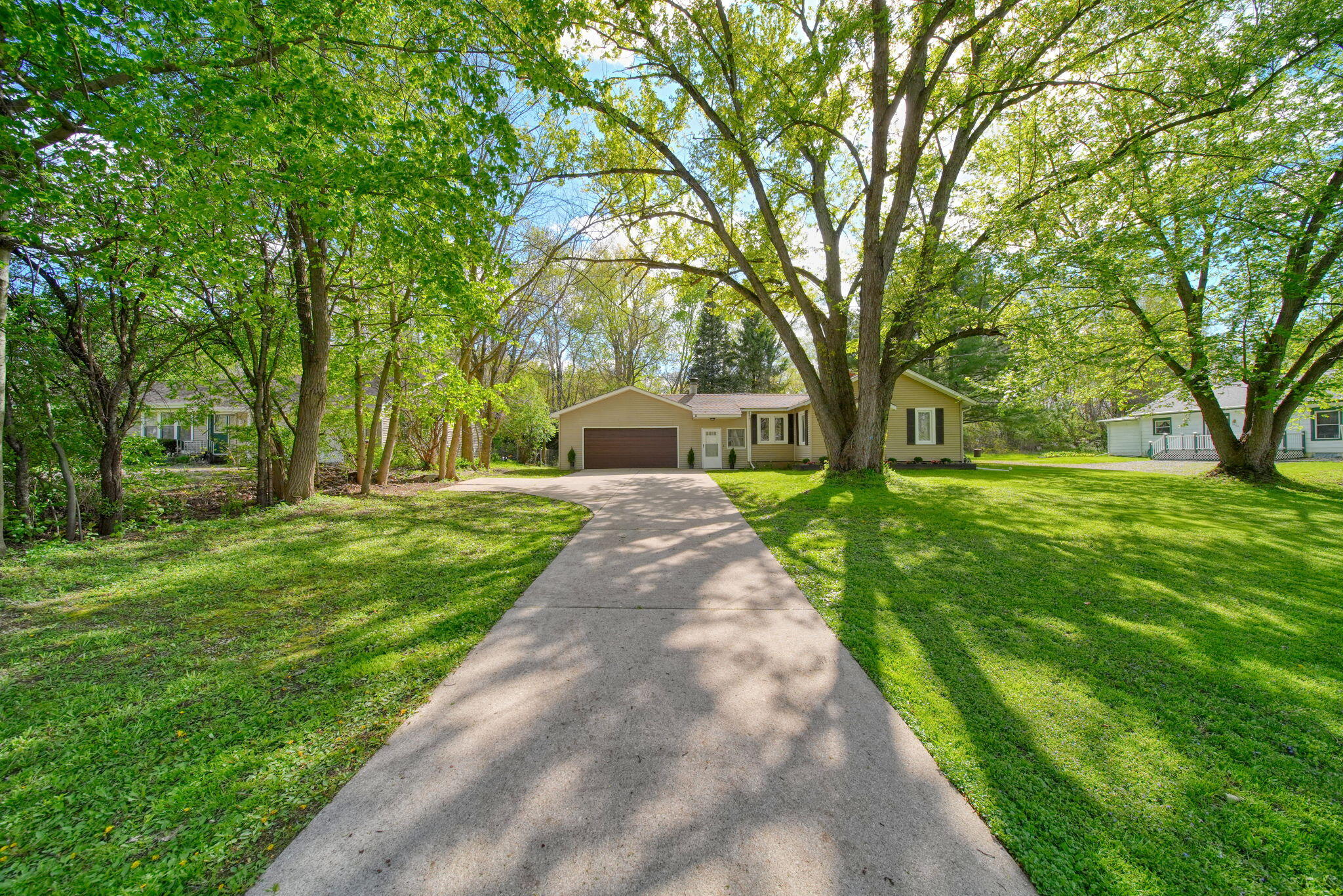 5140 Clinton Road Jackson, MI 49201 - Photo 6 of 45 1-web-or-mls-DSC00432_HDR