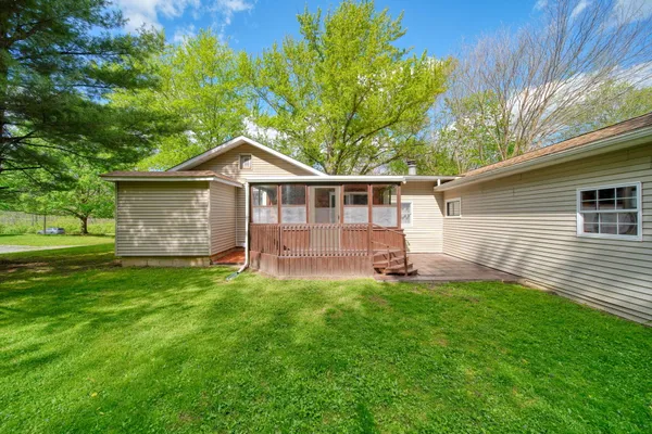 $229,900 | 5140 Clinton Road, Jackson, MI 49201