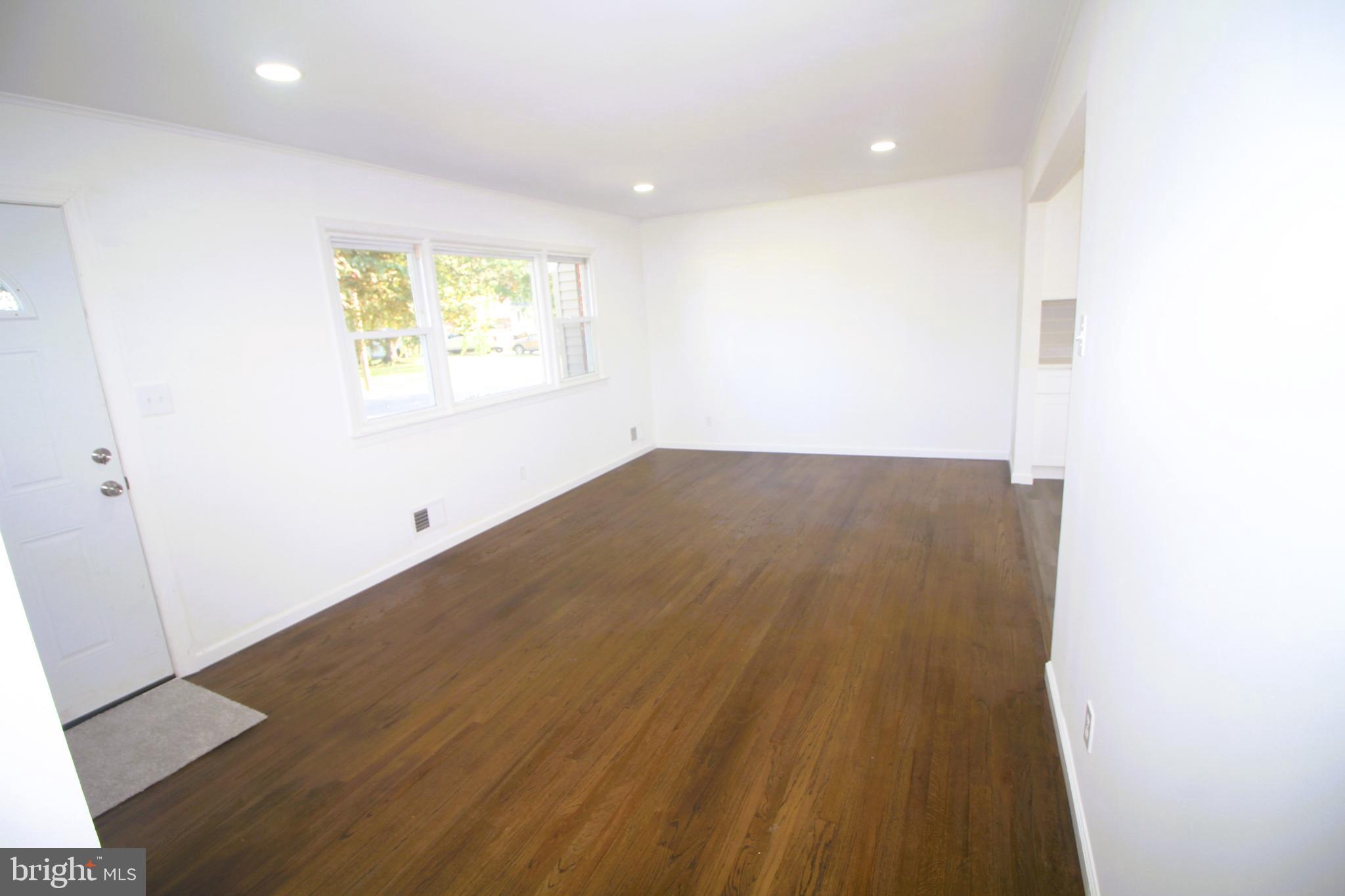 5 Sandy Lane Hamilton, NJ 08610 - Photo 8 of 30