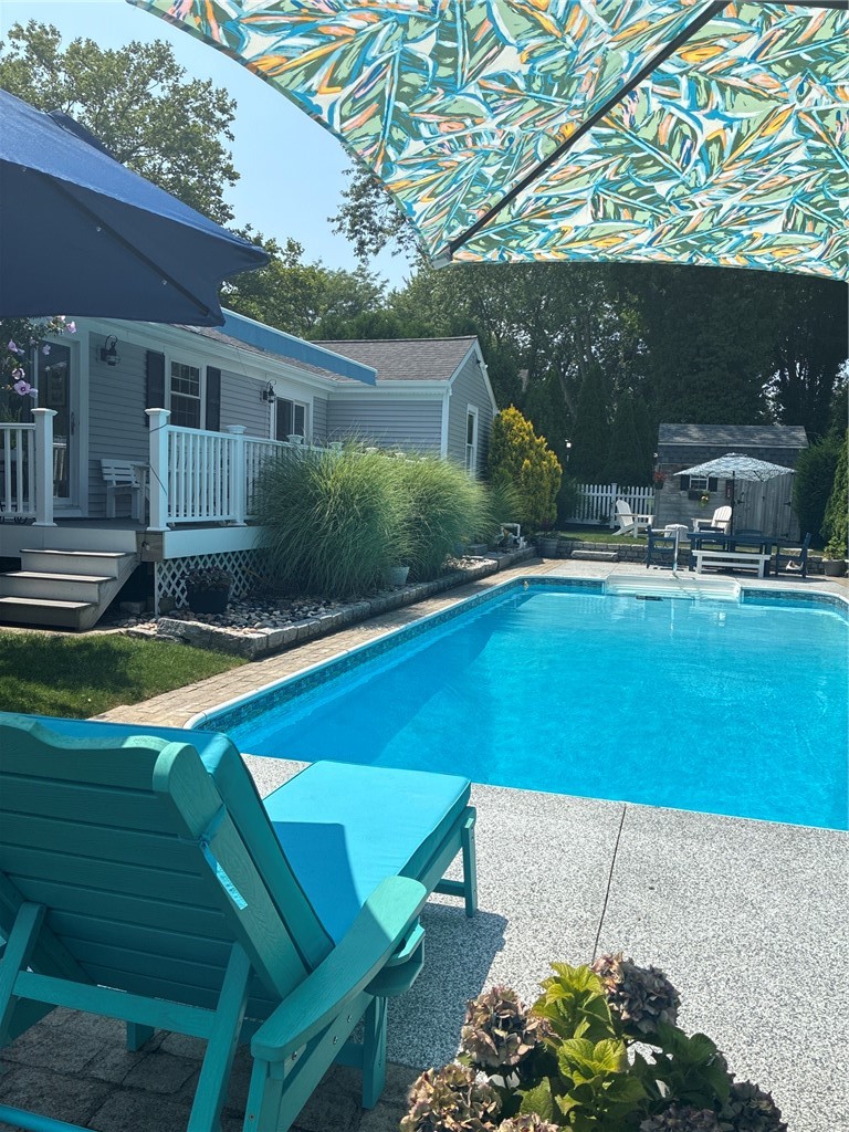 135 Mulberry Road Bristol, RI 02809 - Photo 2 of 7 Gallery Image 2