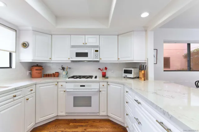 $1,150,000 | 1115 Pearl Street, Unit 1, La Jolla, CA 92037