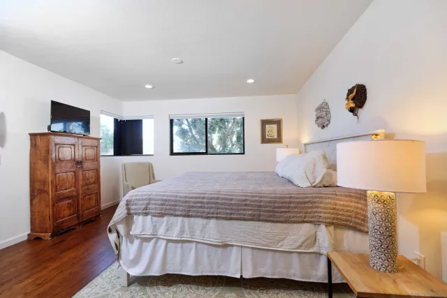 $1,150,000 | 1115 Pearl Street, Unit 1, La Jolla, CA 92037