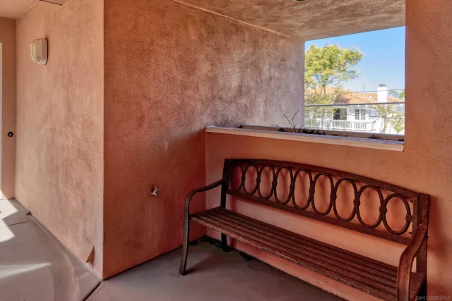 $1,150,000 | 1115 Pearl Street, Unit 1, La Jolla, CA 92037