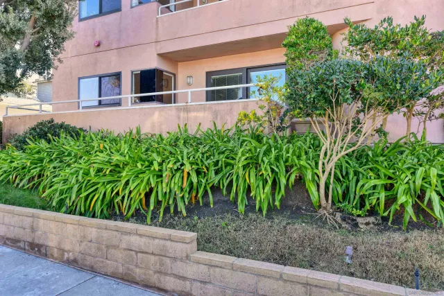 $1,150,000 | 1115 Pearl Street, Unit 1, La Jolla, CA 92037