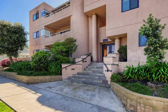 $1,150,000 | 1115 Pearl Street, Unit 1, La Jolla, CA 92037