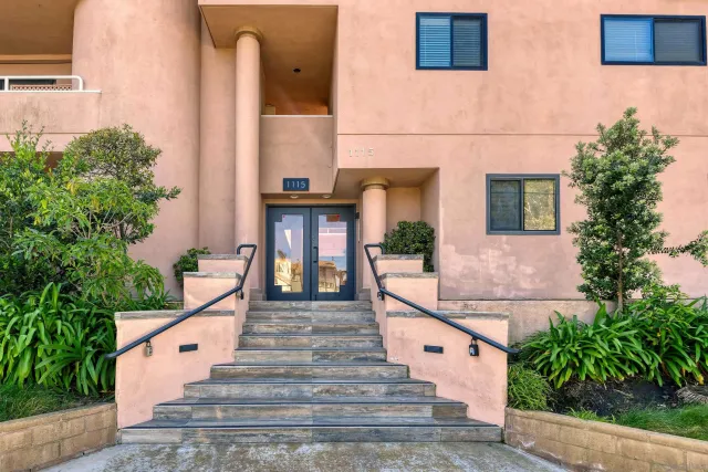 $1,150,000 | 1115 Pearl Street, Unit 1, La Jolla, CA 92037