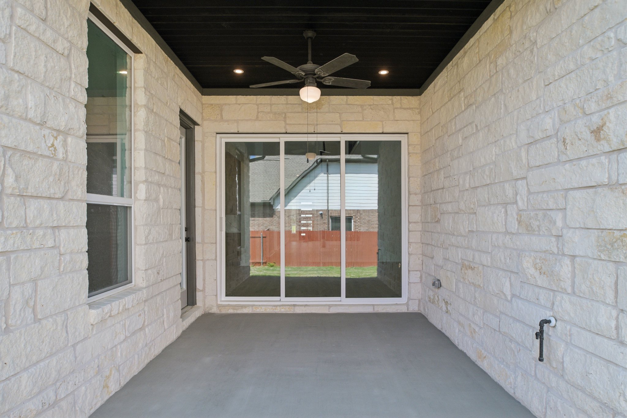 1660 Cardinal Lane Round Rock, TX 78681 - Photo 33 of 35