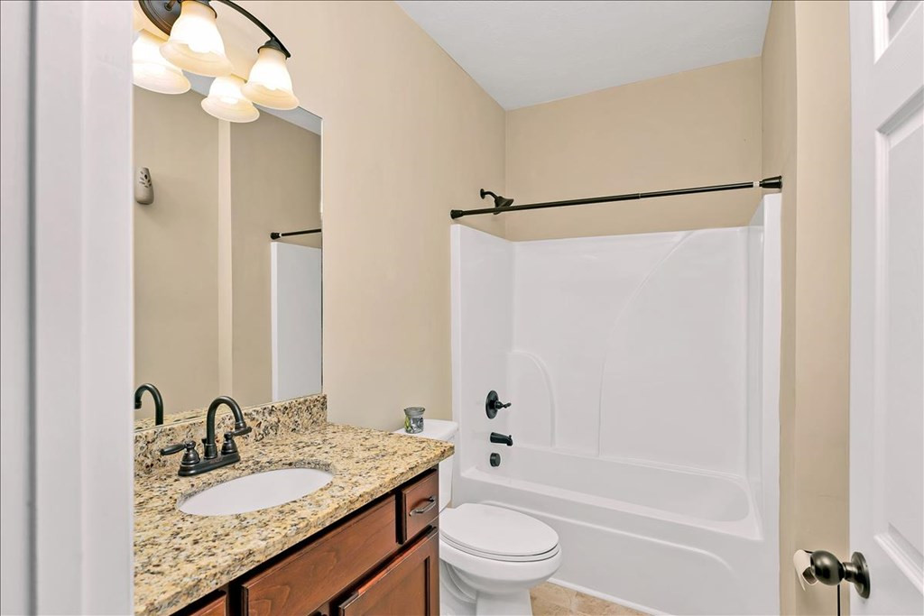 3017 Springhill Church Road Hephzibah, GA 30815 - Photo 12 of 30 Guest Bath