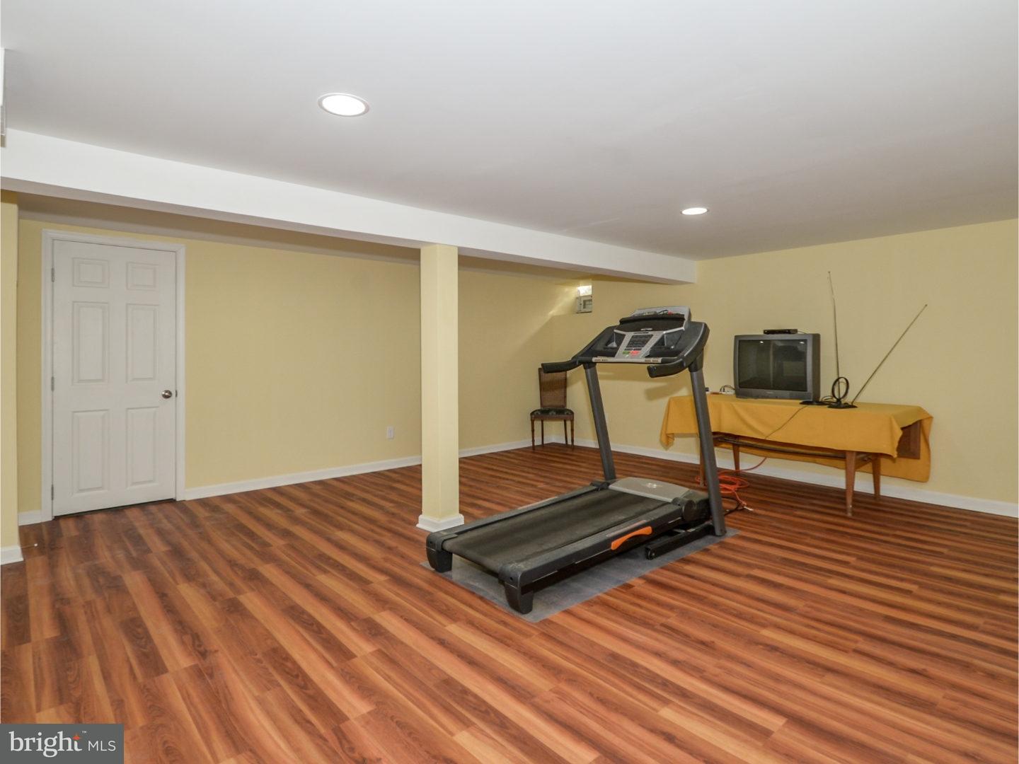 1220 Meinel Road Huntingdon Valley, PA 19006 - Photo 21 of 24 Basement - Finished