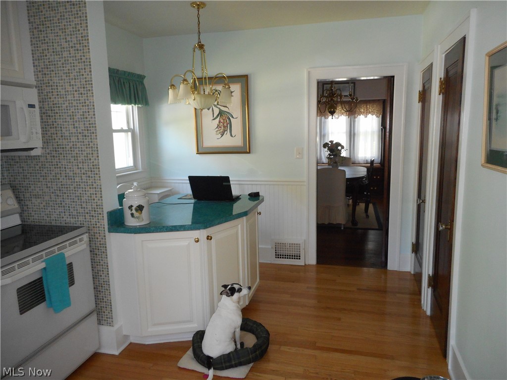 283 Canton Road Akron, OH 44312 - Photo 3 of 30 Gallery Image 3
