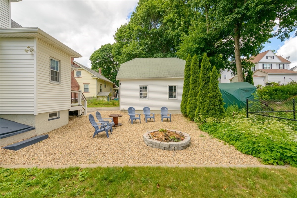 262 Chestnut Street Gardner, MA 01440 - Photo 33 of 39