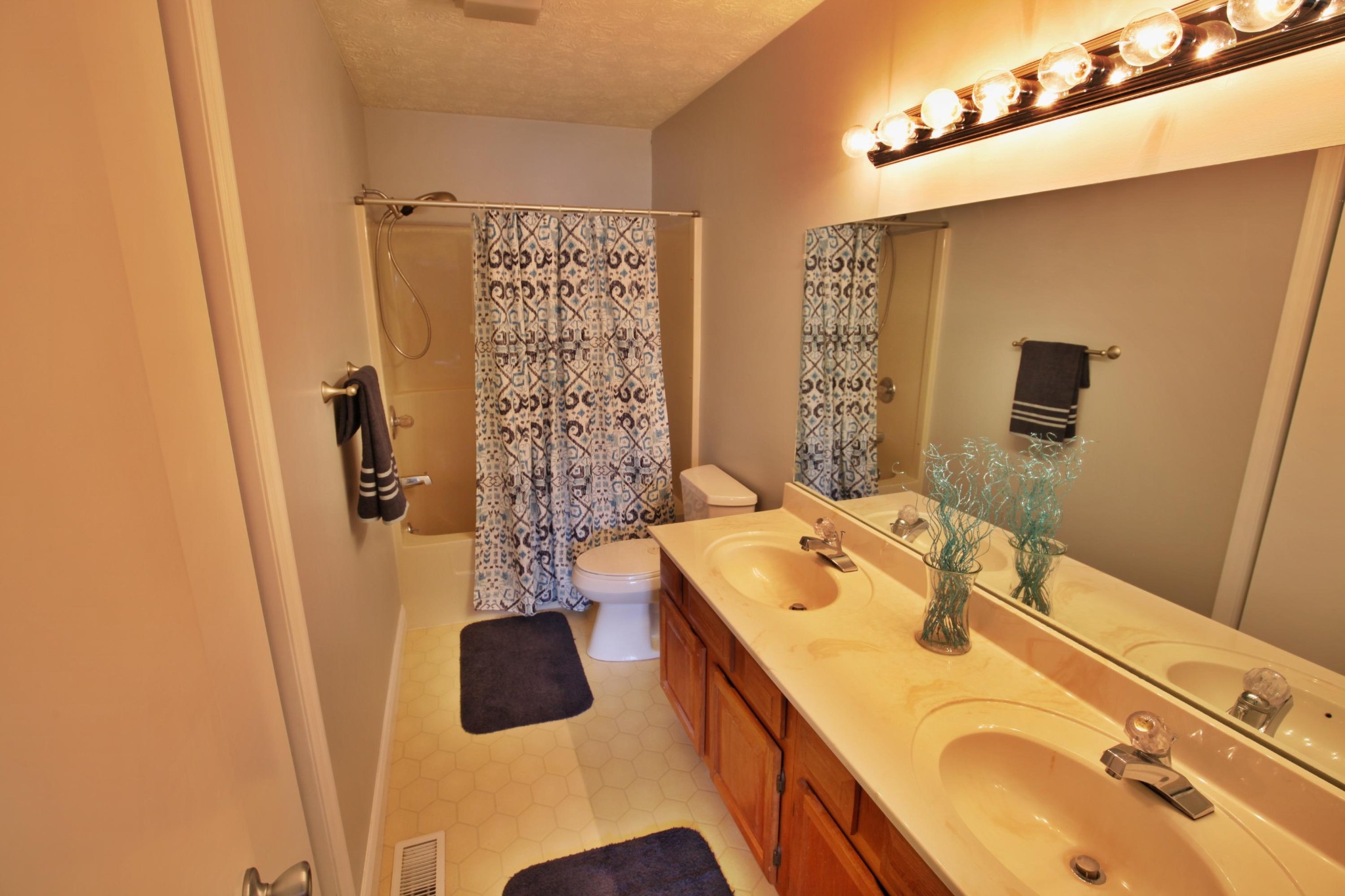 932 Tree Trunk Road, Unit 2 Knoxville, TN 37934 - Photo 9 of 24 Gallery Image 9