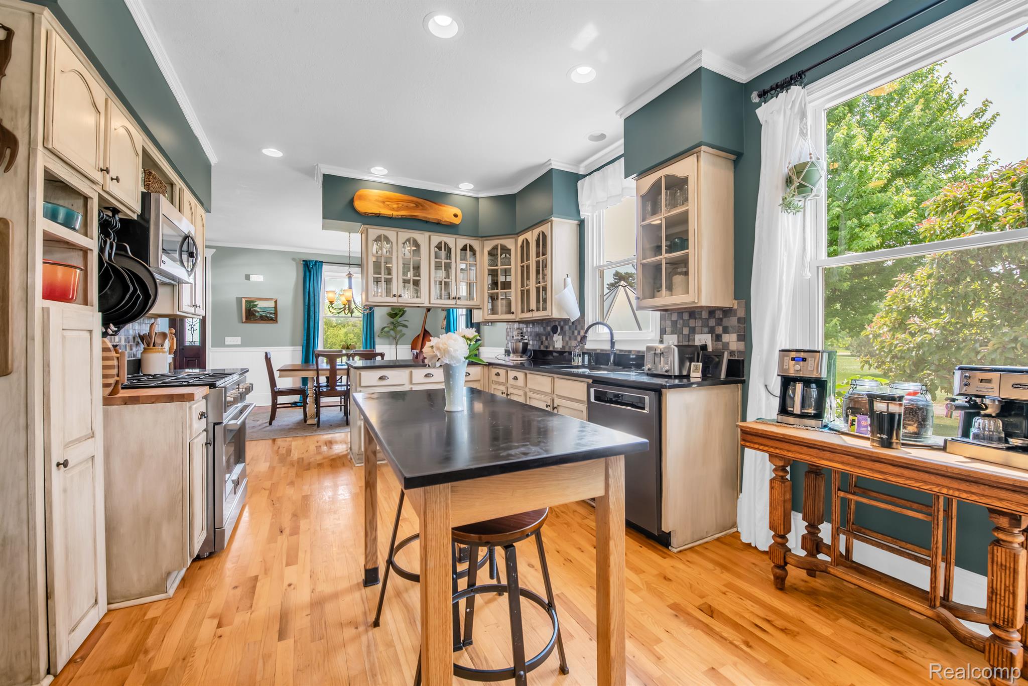 5601 Green Road Fenton, MI 48430 - Photo 13 of 59 Kitchen (pic #3)