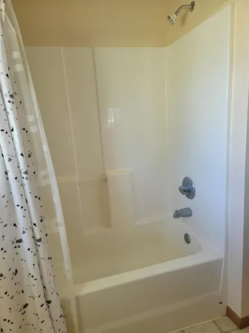 $848 | 311 5th Street South, Grove City, MN 56243