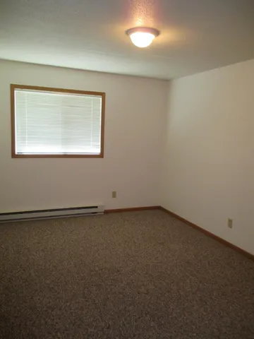 $848 | 311 5th Street South, Grove City, MN 56243