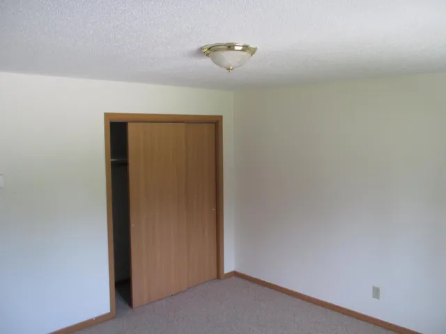 $848 | 311 5th Street South, Grove City, MN 56243