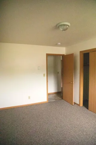 $848 | 311 5th Street South, Grove City, MN 56243